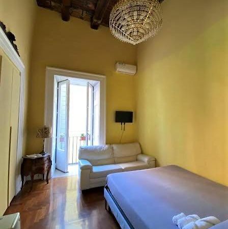 Il Salotto B&B Naples Exterior photo